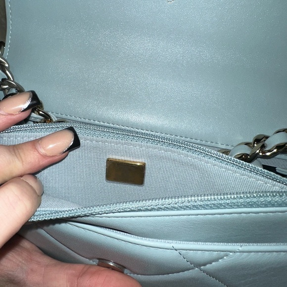 Chanel 19 Shoulder bag 410428 | Collector Square Chanel 19 Wallet on Chain